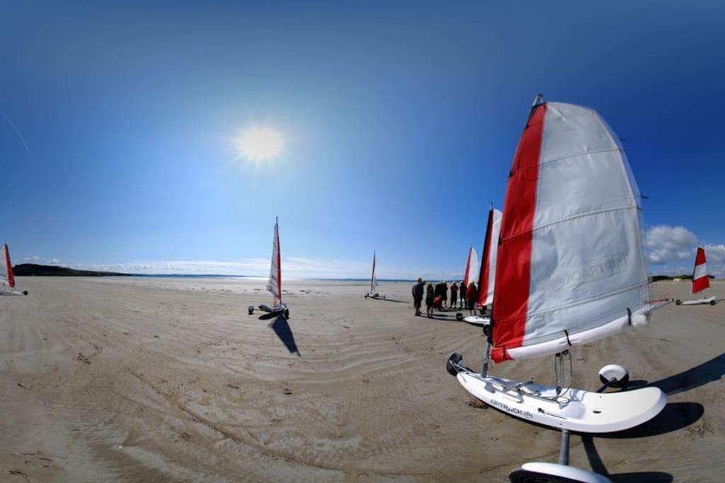 Appartement Pour 3 Personnes Sur La Plage Les Pieds Dans Leau Plonevez-Porzay Екстер'єр фото
