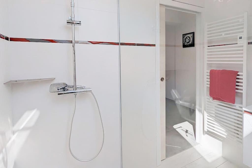 Appartement Pour 3 Personnes Sur La Plage Les Pieds Dans Leau Plonevez-Porzay Екстер'єр фото