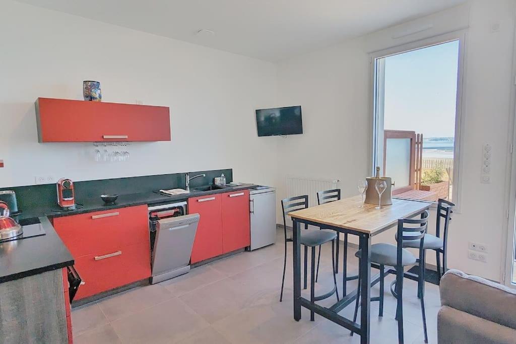 Appartement Pour 3 Personnes Sur La Plage Les Pieds Dans Leau Plonevez-Porzay Екстер'єр фото