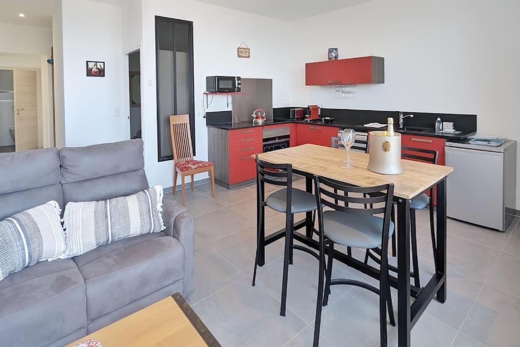 Appartement Pour 3 Personnes Sur La Plage Les Pieds Dans Leau Plonevez-Porzay Екстер'єр фото