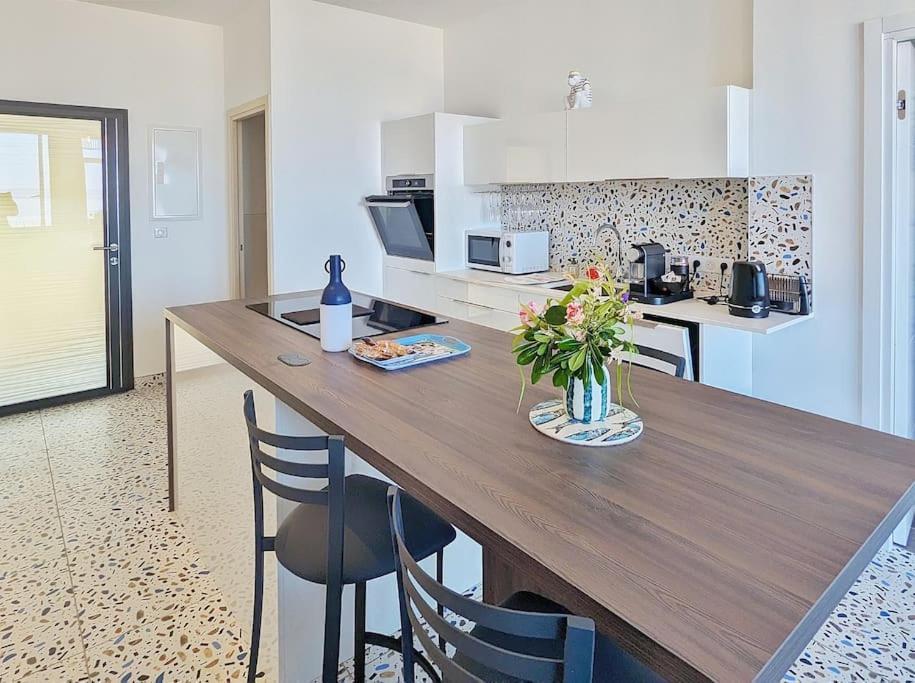Appartement Pour 3 Personnes Sur La Plage Les Pieds Dans Leau Plonevez-Porzay Екстер'єр фото